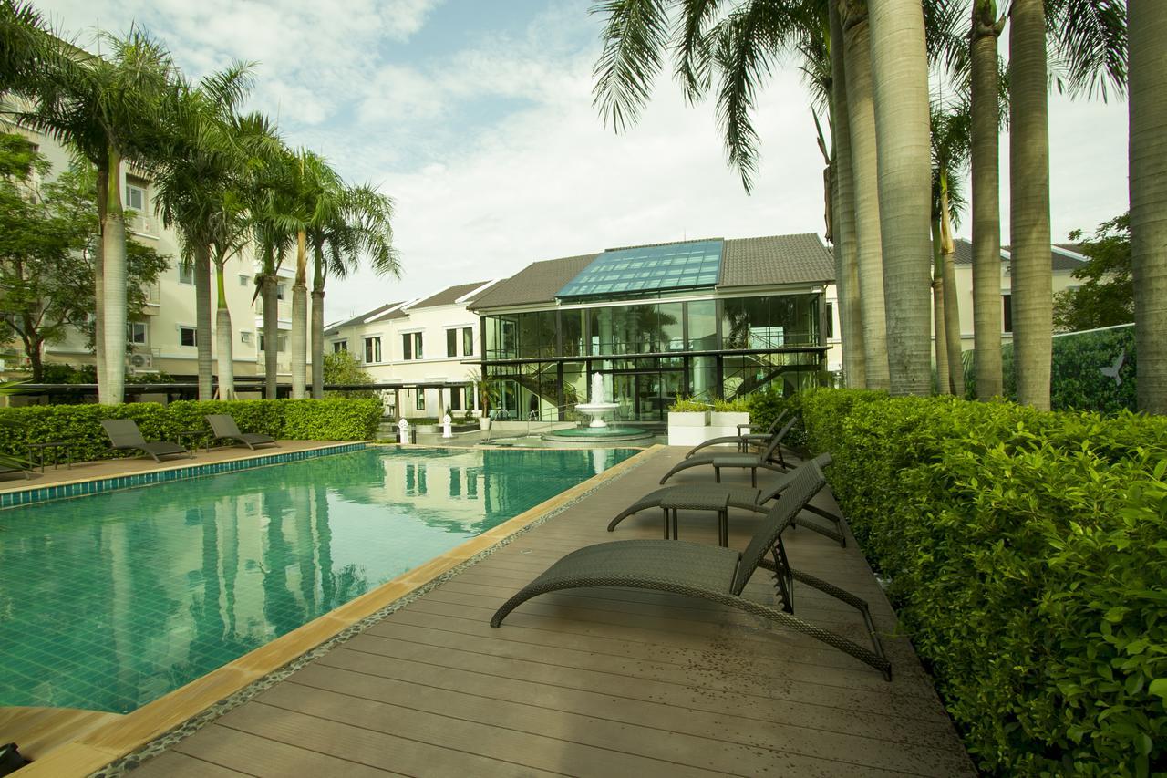 The Green View Hotel Ban Khlong Sanam Phli Buitenkant foto