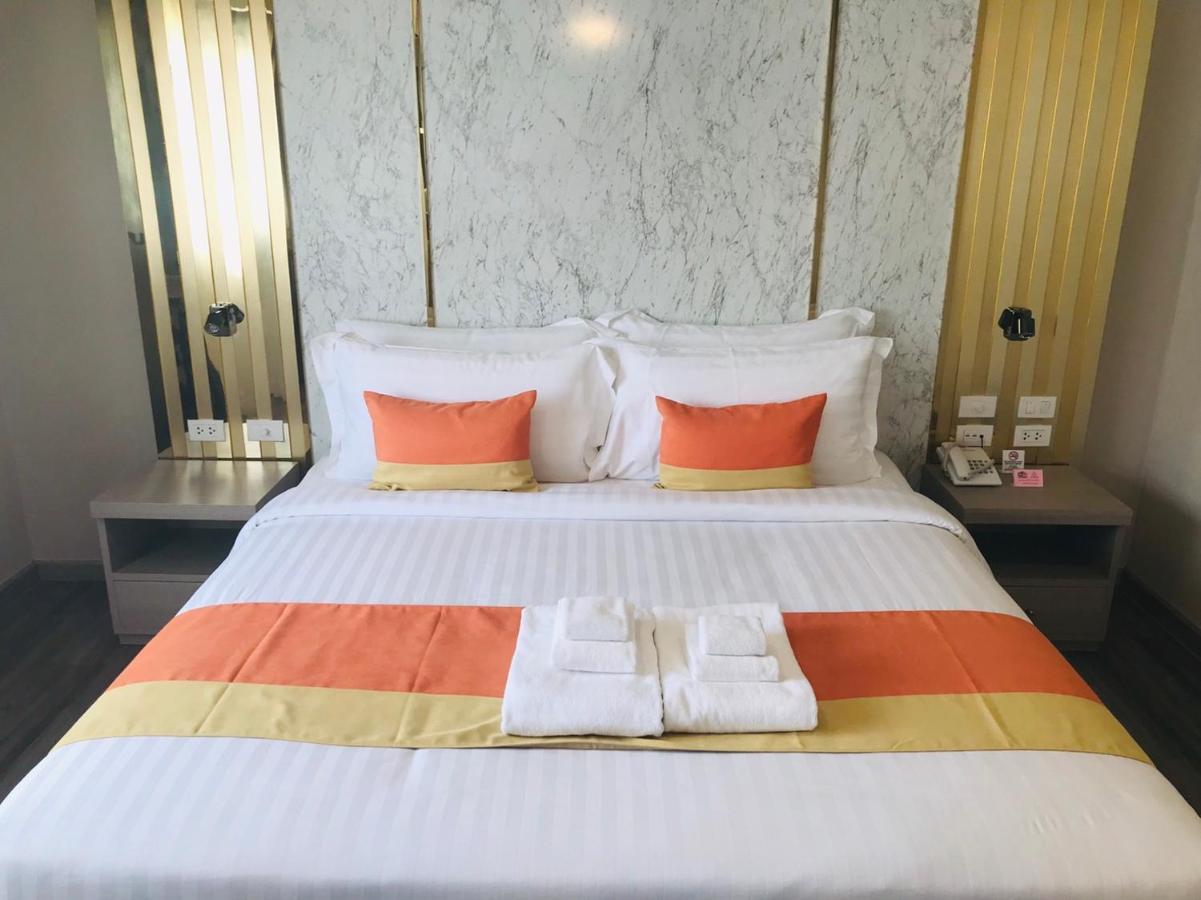 The Green View Hotel Ban Khlong Sanam Phli Buitenkant foto